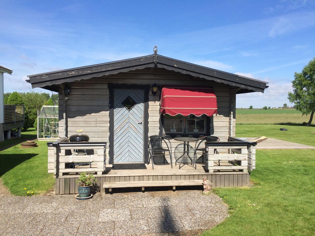 Lodge Lillstugan Falkoepingsvaegen *